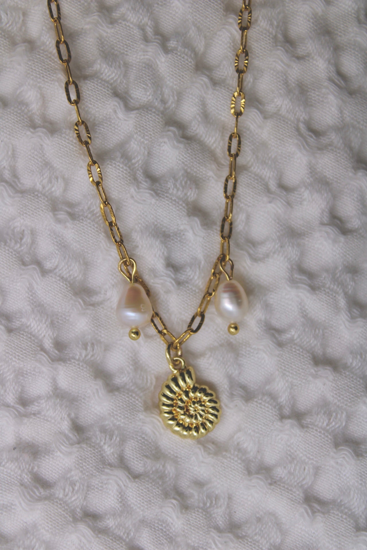 Dainty Shell Charm