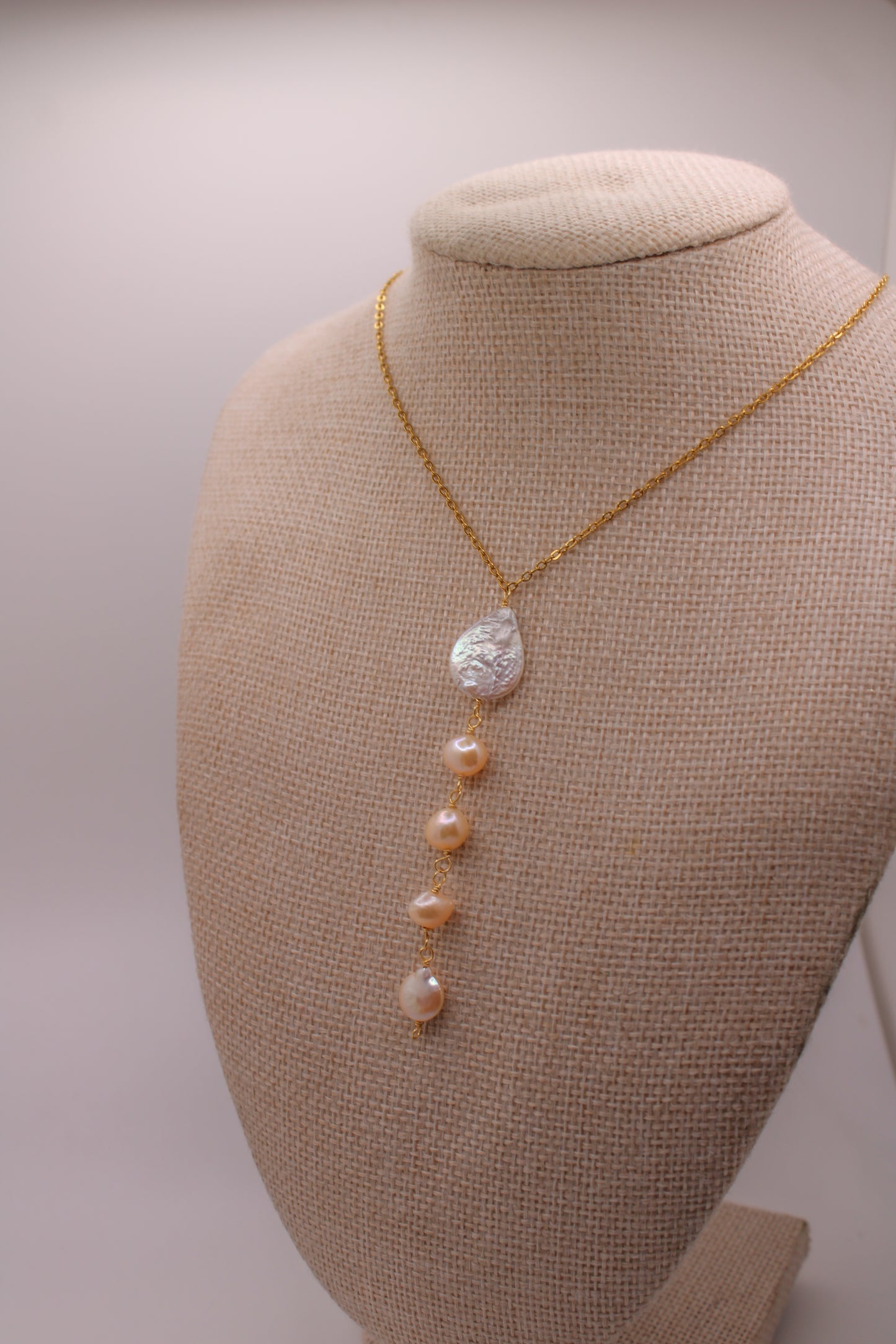 Teardrop Pearl Nacklace