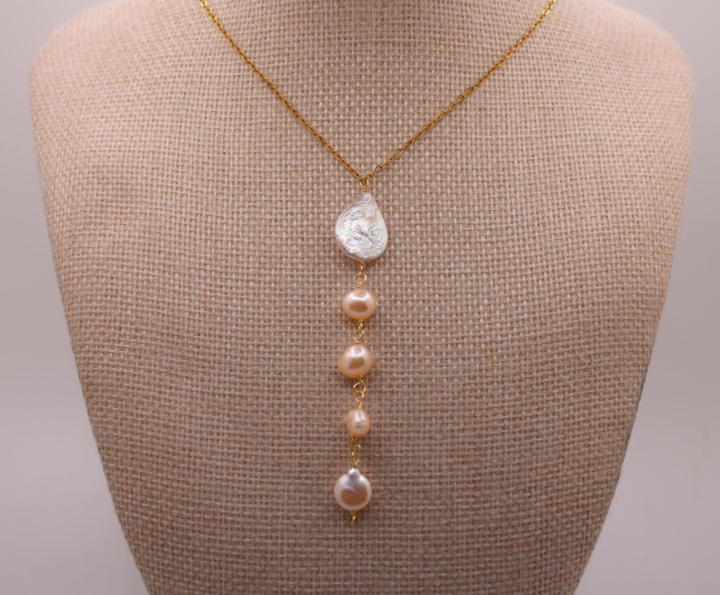 Teardrop Pearl Nacklace