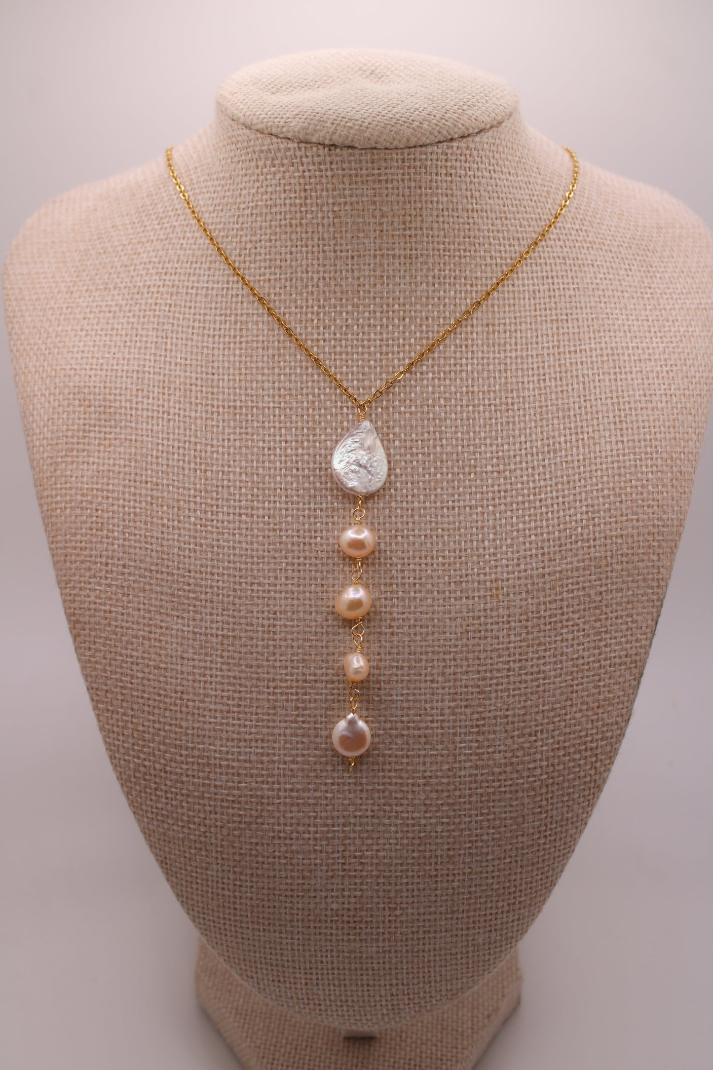 Teardrop Pearl Nacklace