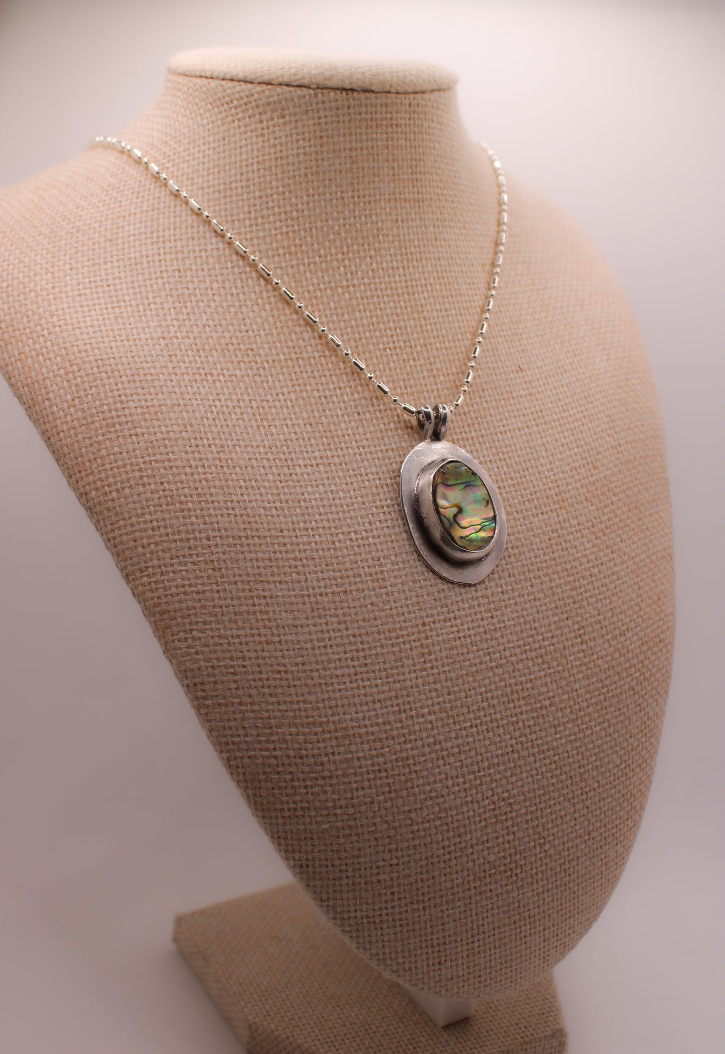 Labradorite Black Plate Pendant Necklace (One of One) vo 1
