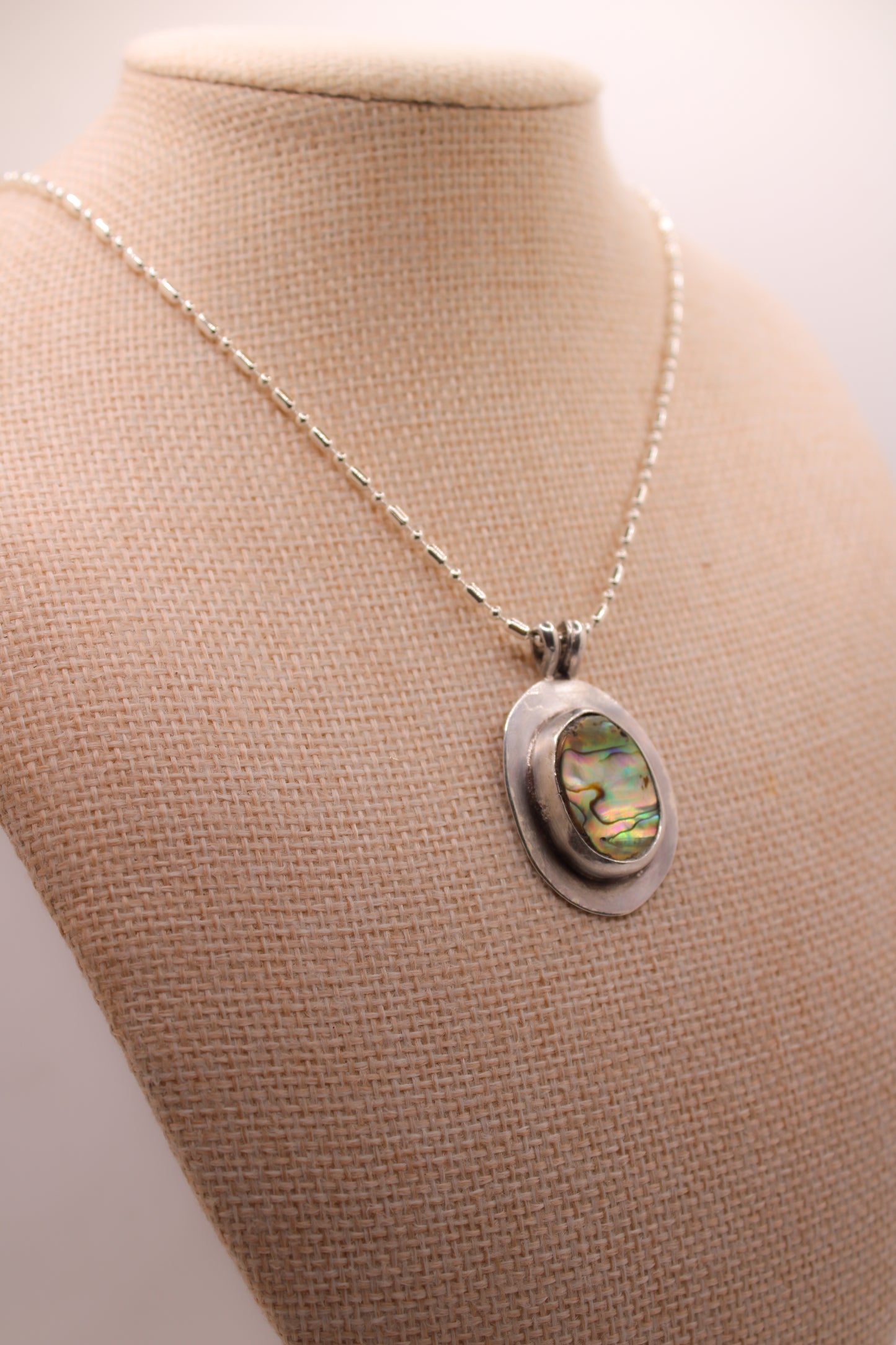 Labradorite Black Plate Pendant Necklace (One of One) vo 1